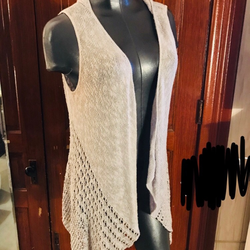 Multiple shirts - Picture 4 of 4